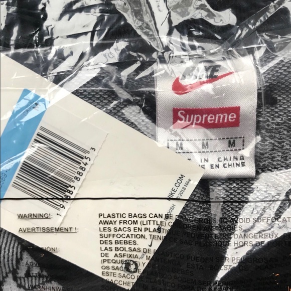 Supreme Nike Polo Black Size M - Picture 3 of 3